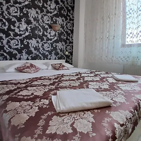 Asya Hotel *